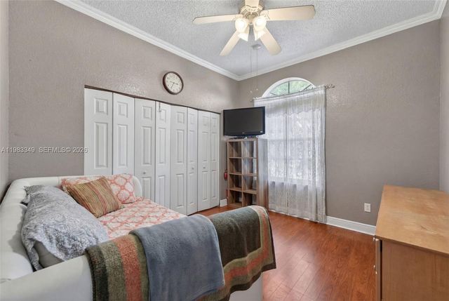 3090 SE 7th Pl, Homestead, FL 33033