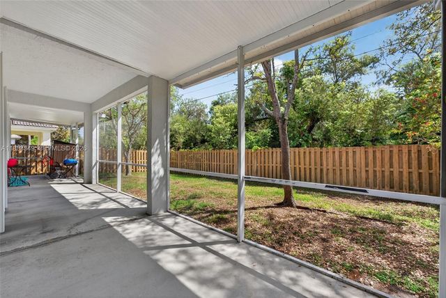 3090 SE 7th Pl, Homestead, FL 33033