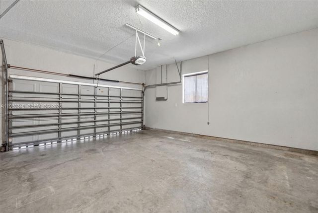 3090 SE 7th Pl, Homestead, FL 33033