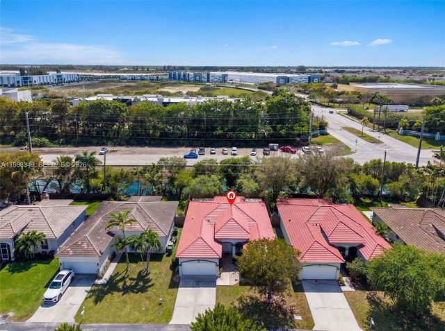 3090 SE 7th Pl, Homestead, FL 33033