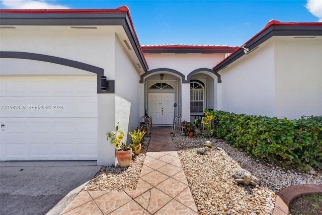 3090 SE 7th Pl, Homestead, FL 33033