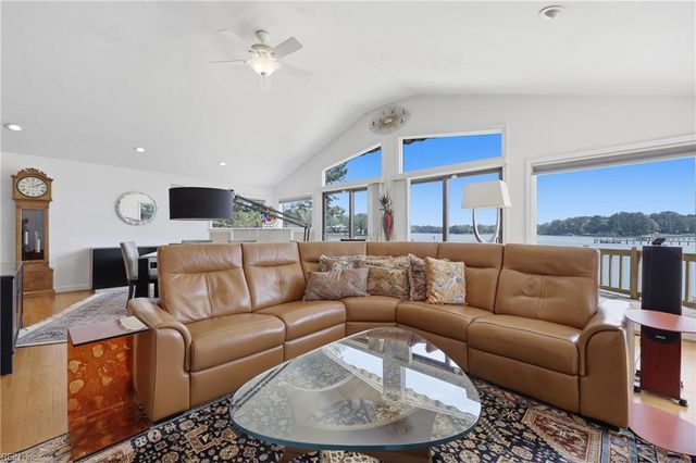 3094 Bray RD, Virginia Beach, VA 23452