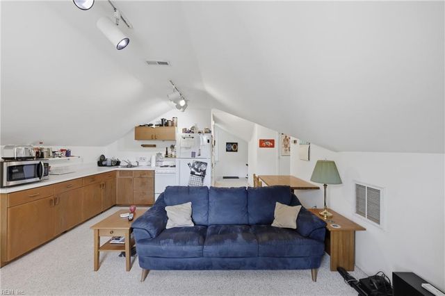 3094 Bray RD, Virginia Beach, VA 23452