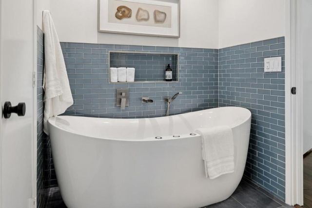 3032 Arguello Drive, Burlingame, CA 94010