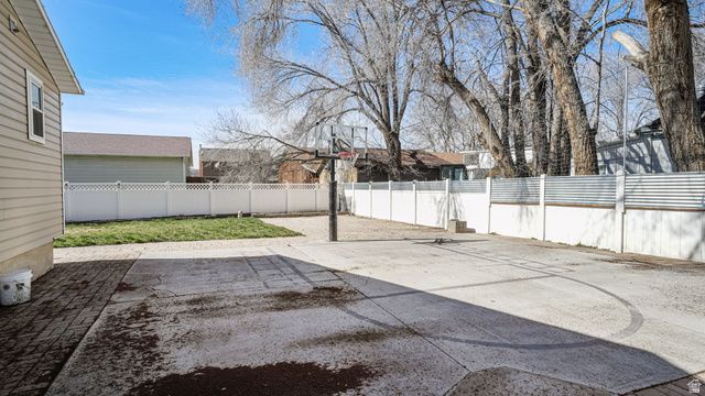 6012 S 700 W, Murray, UT 84123