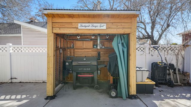 6012 S 700 W, Murray, UT 84123