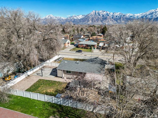 6012 S 700 W, Murray, UT 84123