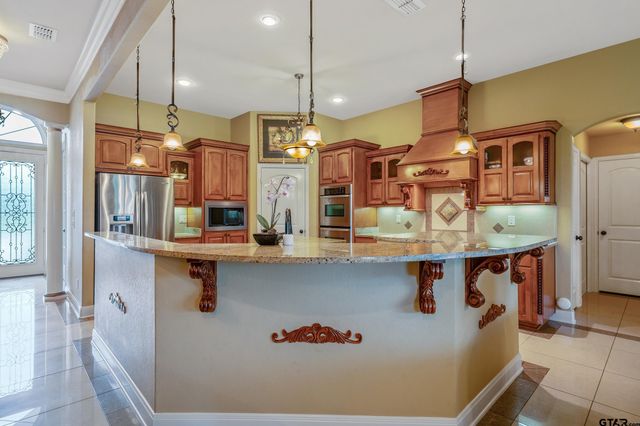 3072 Yasmeen Cir, Flint, TX 75762