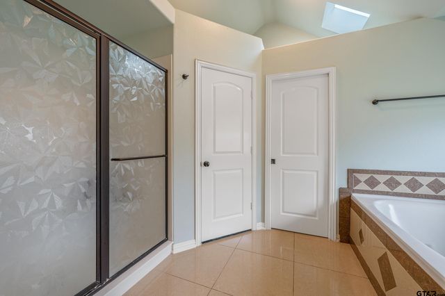 3072 Yasmeen Cir, Flint, TX 75762