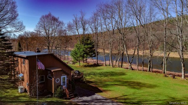 19 Arrowhead Lane, Narrowsburg, NY 12764