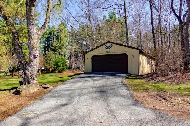 19 Arrowhead Lane, Narrowsburg, NY 12764