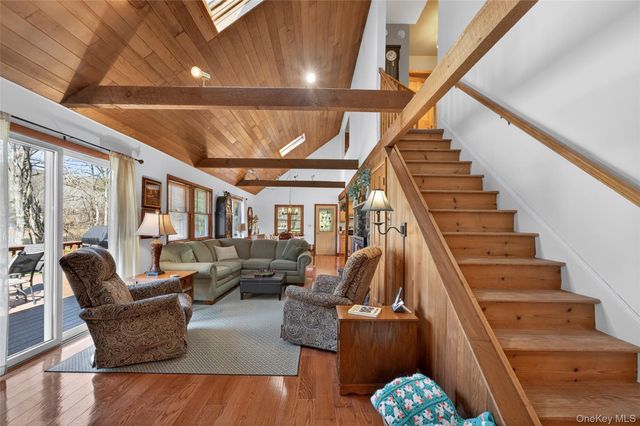 19 Arrowhead Lane, Narrowsburg, NY 12764