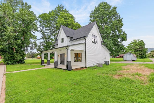 102 Cowan St, W, Cowan, TN 37318