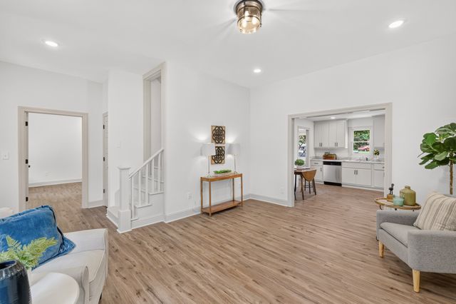 102 Cowan St, W, Cowan, TN 37318