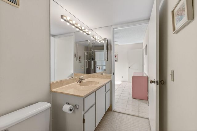 14500 Stirling Way 206, Delray Beach, FL 33446