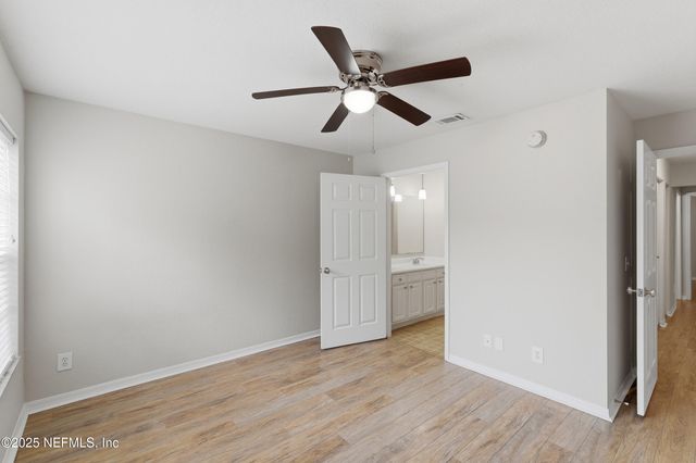 13700 RICHMOND PARK Drive N 607, Jacksonville, FL 32224