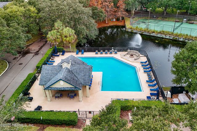 13700 RICHMOND PARK Drive N 607, Jacksonville, FL 32224