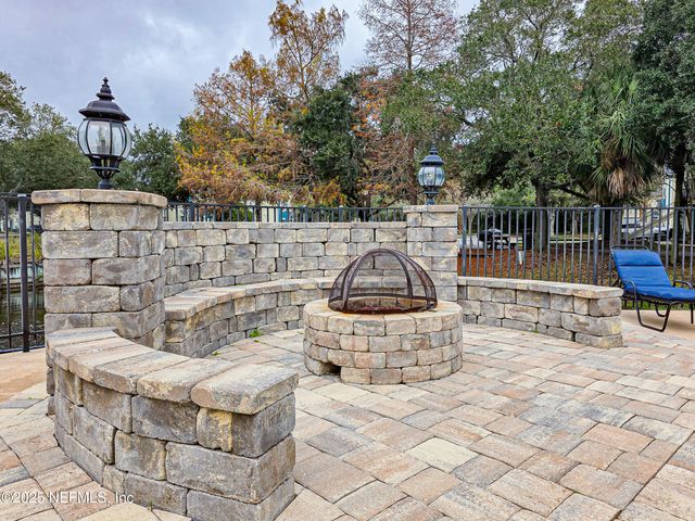 13700 RICHMOND PARK Drive N 607, Jacksonville, FL 32224