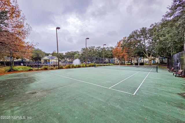 13700 RICHMOND PARK Drive N 607, Jacksonville, FL 32224