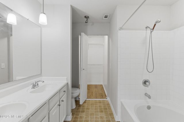 13700 RICHMOND PARK Drive N 607, Jacksonville, FL 32224