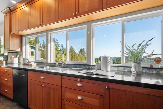 555 Bohnen Road, Santa Cruz, CA 95065