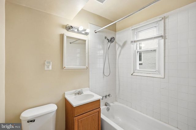 3417 B ST SE, Washington, DC 20019