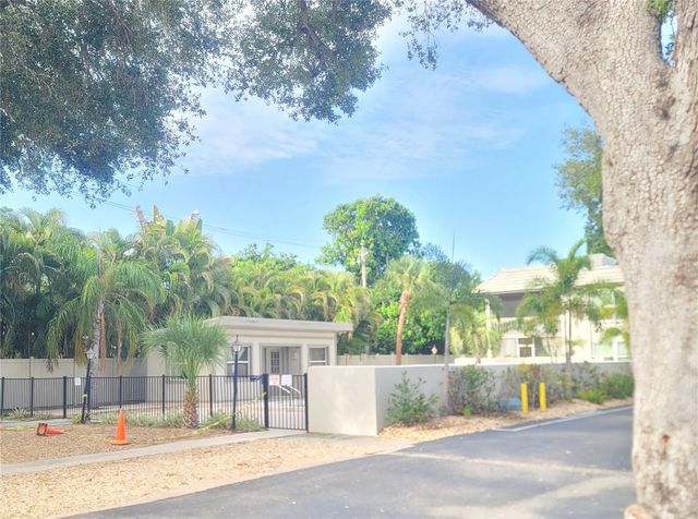 3360 S OSPREY AVENUE 201B, Sarasota, FL 34239