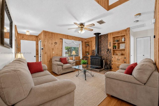 7508 SW 6th Court, North Lauderdale, FL 33068