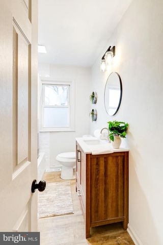 7047 LINCOLN HWY W, Thomasville, PA 17364