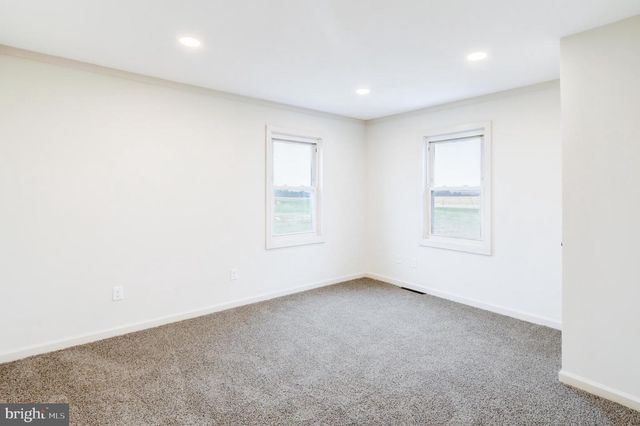 7047 LINCOLN HWY W, Thomasville, PA 17364