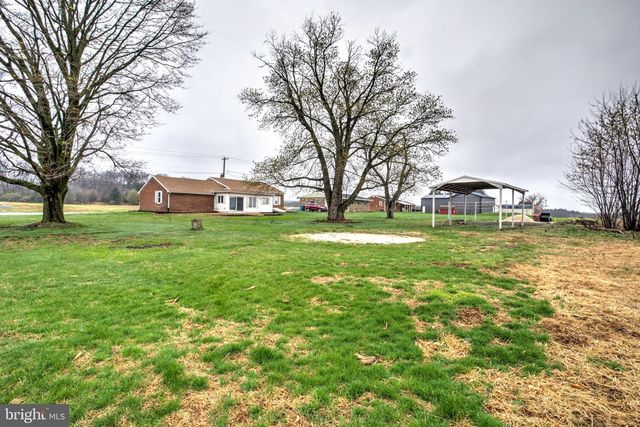 7047 LINCOLN HWY W, Thomasville, PA 17364