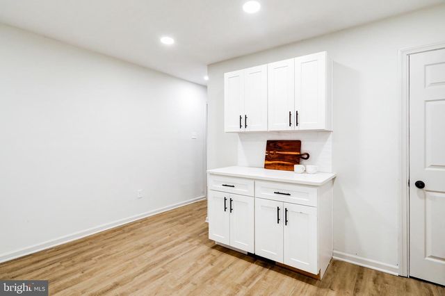 7047 LINCOLN HWY W, Thomasville, PA 17364