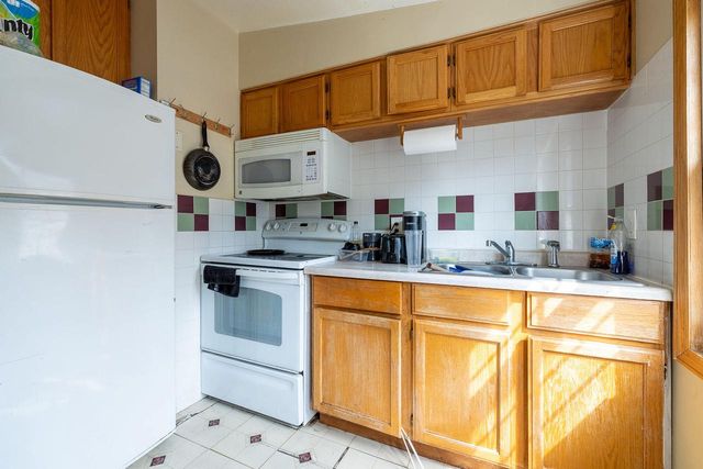 1145 White Rock AVENUE, Waukesha, WI 53186