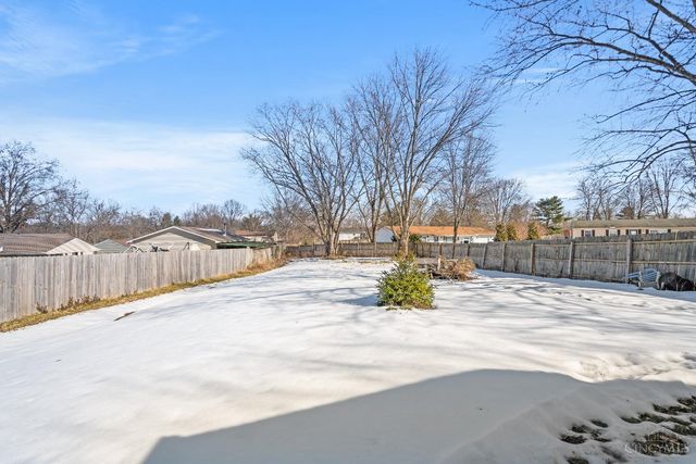 1502 Royal Oak Court, Goshen, OH 45140