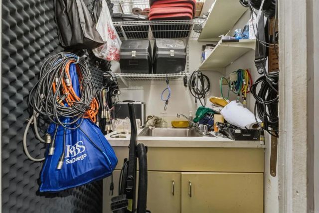 3065 Reynard, San Diego, CA 92103