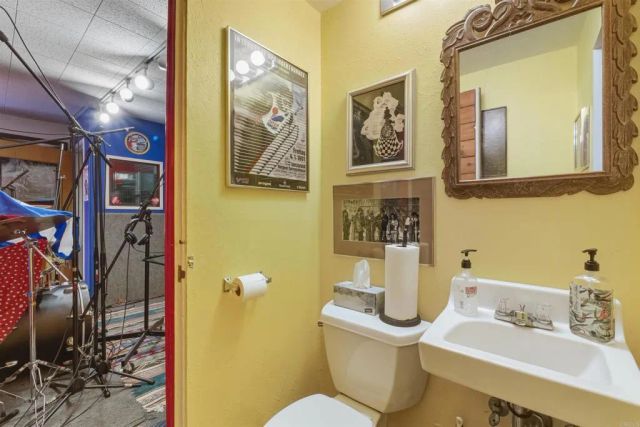 3065 Reynard, San Diego, CA 92103