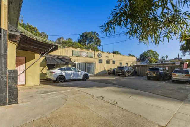 3065 Reynard, San Diego, CA 92103