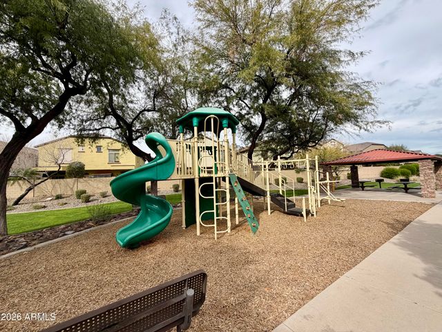 2725 E MINE CREEK Road 2058, Phoenix, AZ 85024