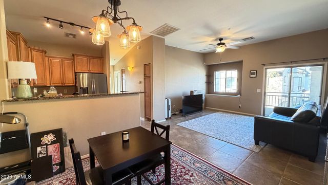 2725 E MINE CREEK Road 2058, Phoenix, AZ 85024