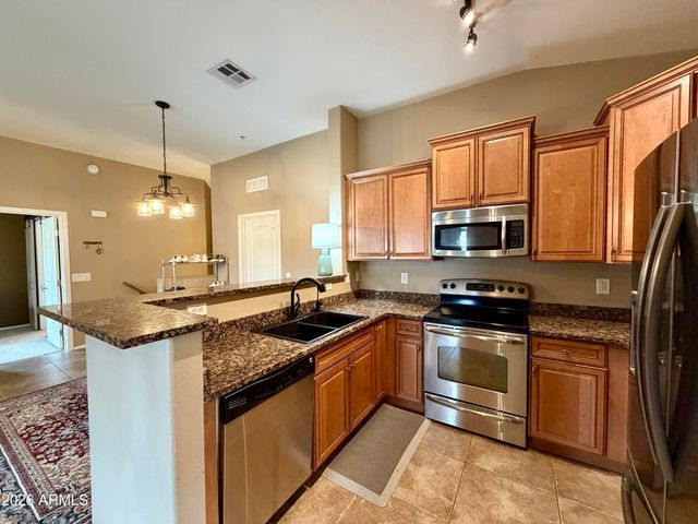 2725 E MINE CREEK Road 2058, Phoenix, AZ 85024