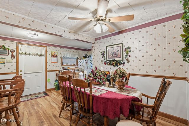 11413 Lyons Fork, Coeburn, VA 24230