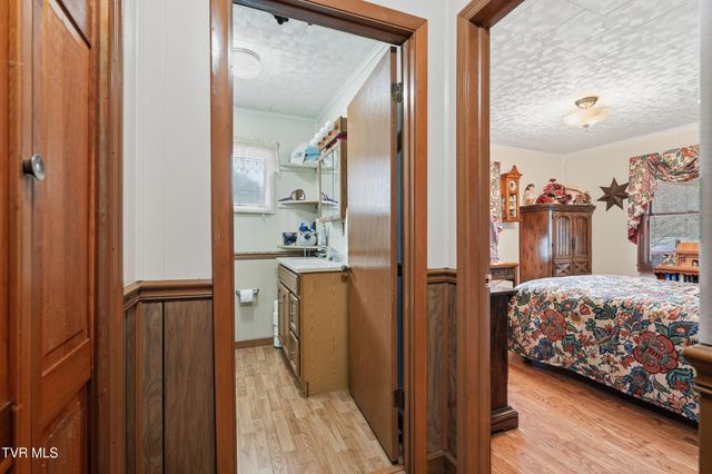 11413 Lyons Fork, Coeburn, VA 24230