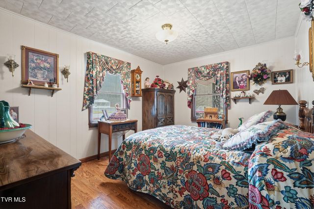 11413 Lyons Fork, Coeburn, VA 24230