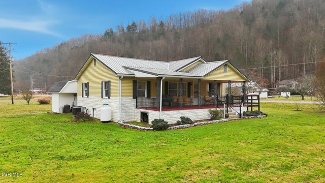 11413 Lyons Fork, Coeburn, VA 24230