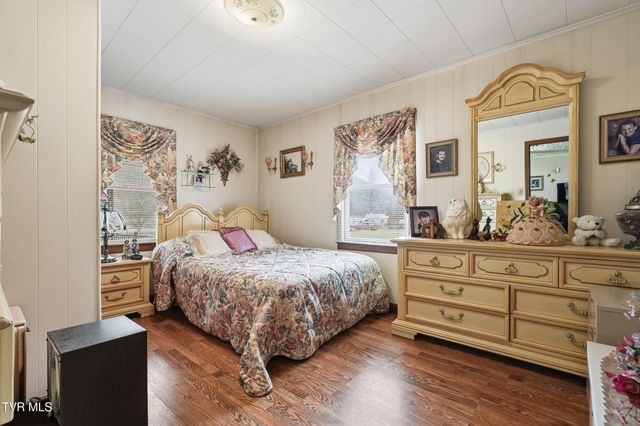 11413 Lyons Fork, Coeburn, VA 24230