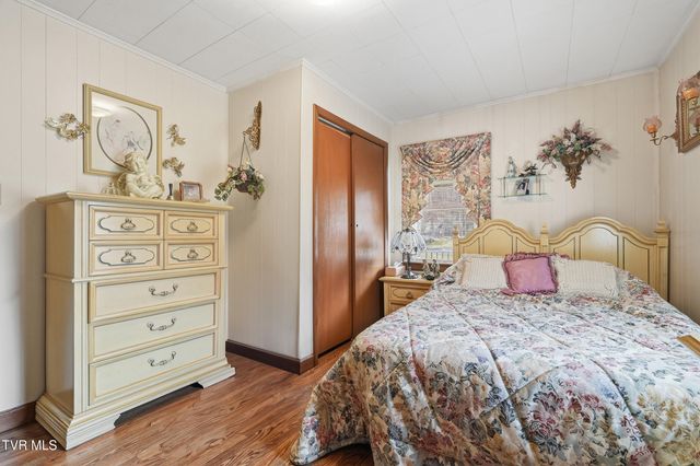 11413 Lyons Fork, Coeburn, VA 24230