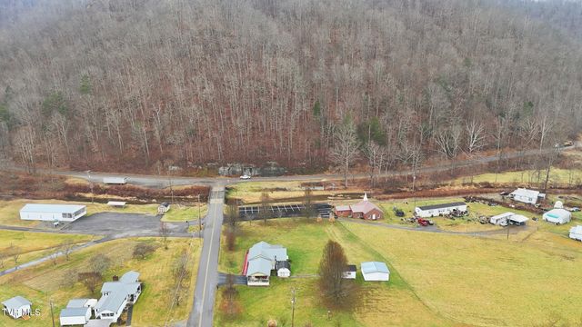 11413 Lyons Fork, Coeburn, VA 24230