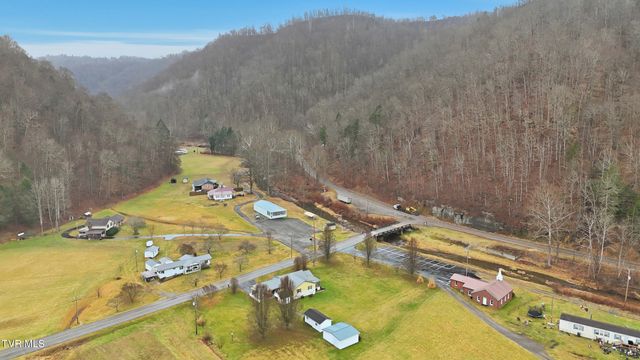 11413 Lyons Fork, Coeburn, VA 24230