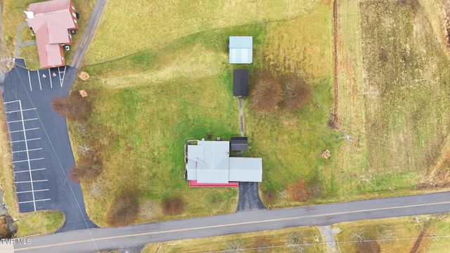 11413 Lyons Fork, Coeburn, VA 24230