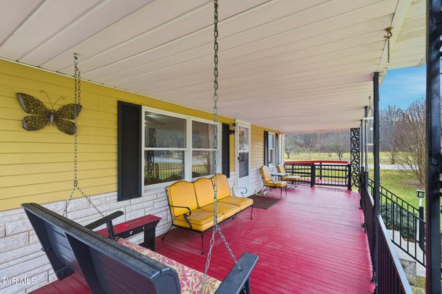 11413 Lyons Fork, Coeburn, VA 24230